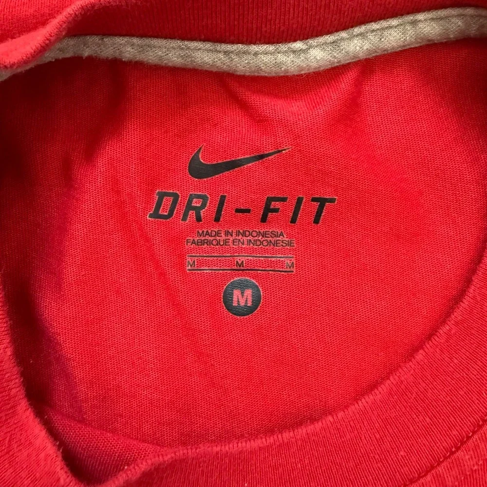 Nike men training